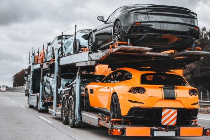 Personalization and Flexibility: How EZ Auto Movers Adapts to Your Vehicle Transport Needs